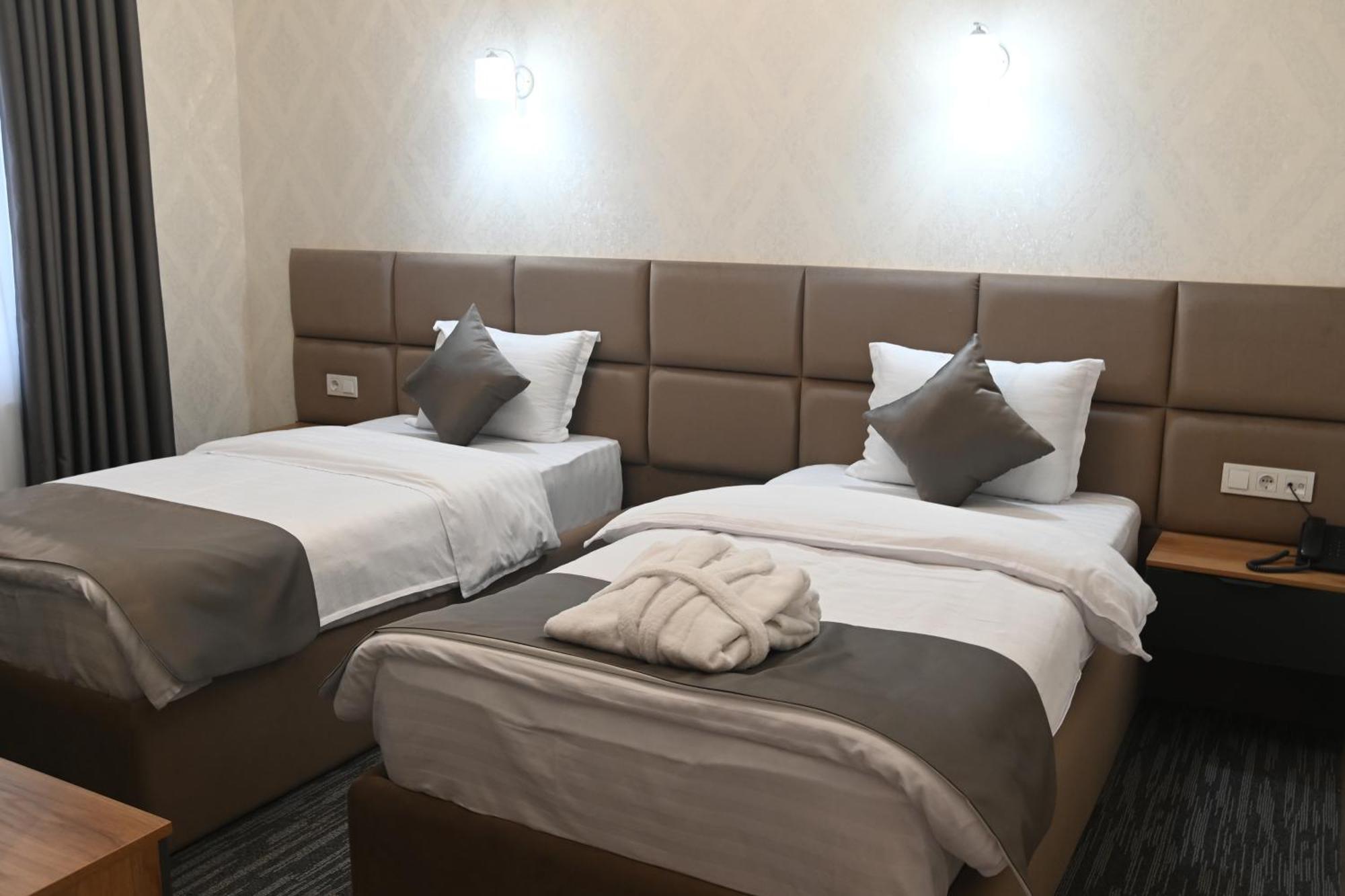 My Status Hotel Tashkent Esterno foto